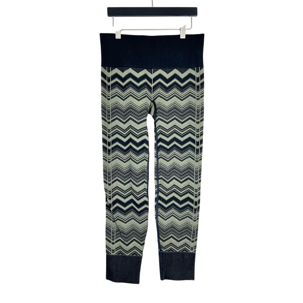 Lululemon Ebb To Street Pant Heathered‎ Fatigue Green (Chevron) Size 6